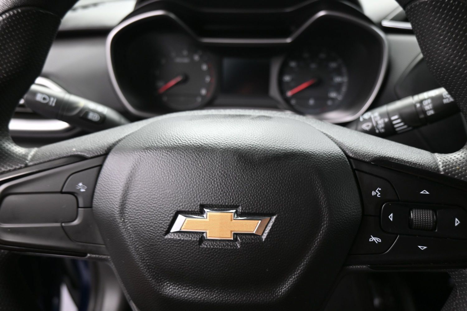 Used 2023 Chevrolet TrailBlazer LS FWD image 16