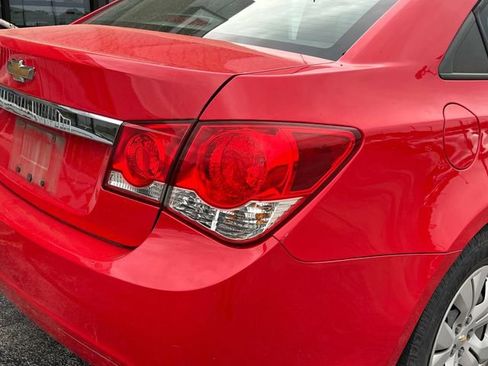 Used 2016 Chevrolet Cruze LS image 11