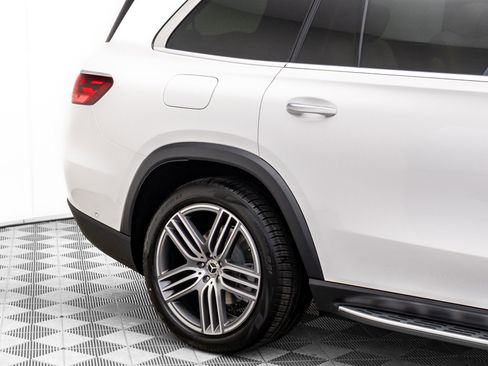 New 2026 Mercedes-Benz GLS 450 GLS 450 image 38