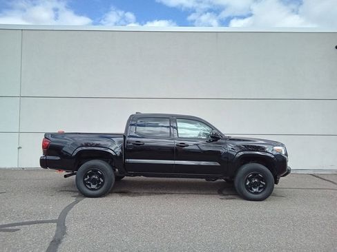 Used 2023 Toyota Tacoma SR AWD/4WD image 2