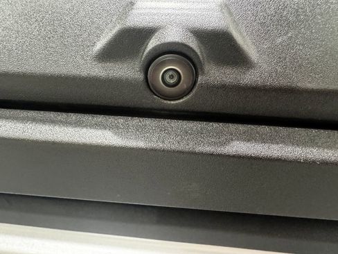 Used 2021 Ford F250 XLT w/ FX4 Off-Road Package image 26