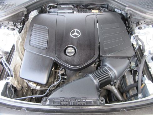 Used 2023 Mercedes-Benz GLC 300 4MATIC image 49