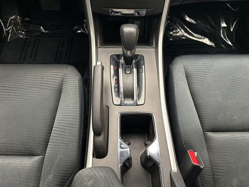 Used 2014 Honda Accord LX image 21