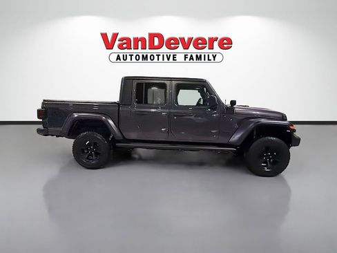 Used 2020 Jeep Gladiator Sport w/ Quick Order Package 24S AWD/4WD image 11