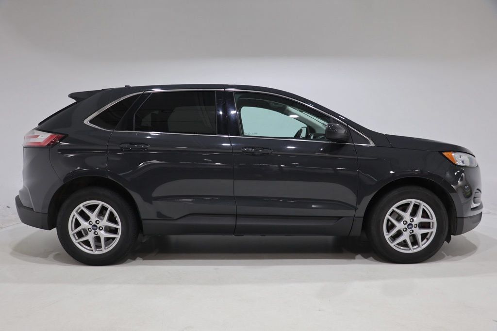 Used 2021 Ford Edge SEL FWD image 9