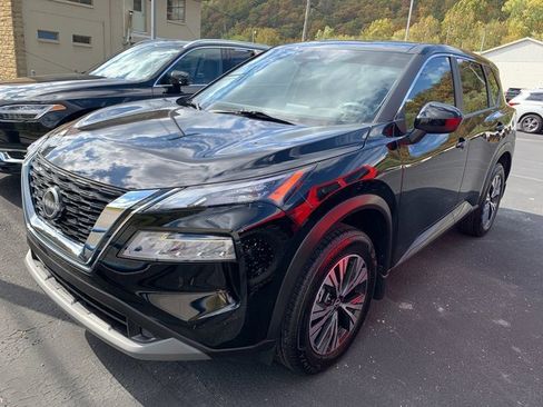 Used 2023 Nissan Rogue SV image 17