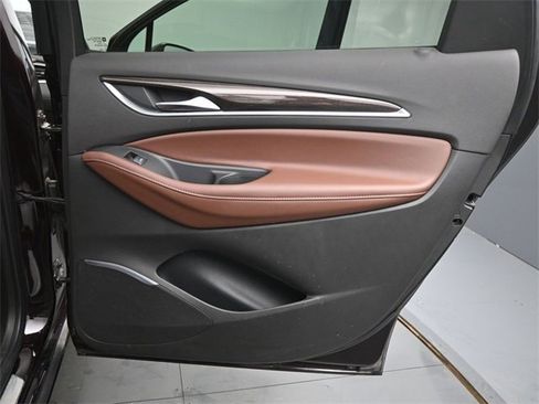 Used 2021 Buick Enclave Avenir w/ Avenir Technology Package image 16