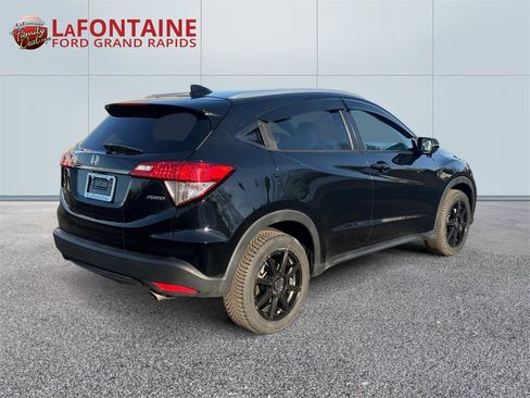 Used 2022 Honda HR-V EX-L image 7