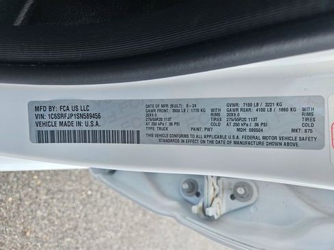 Used 2025 RAM 1500 Laramie image 30