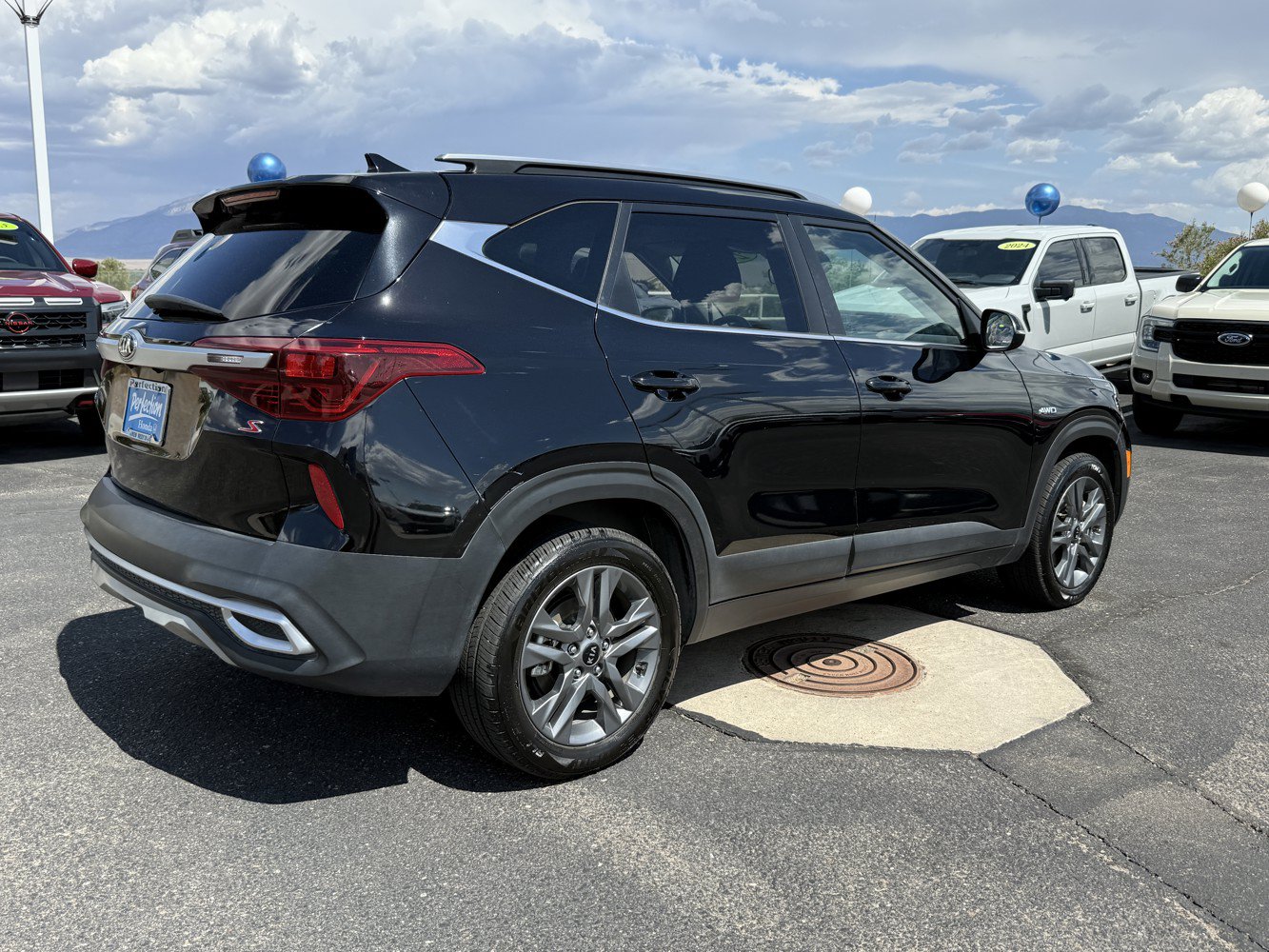 Used 2021 Kia Seltos S AWD/4WD image 5