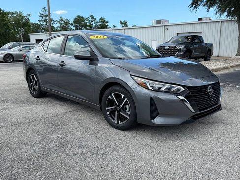 Used 2024 Nissan Sentra SV FWD image 11
