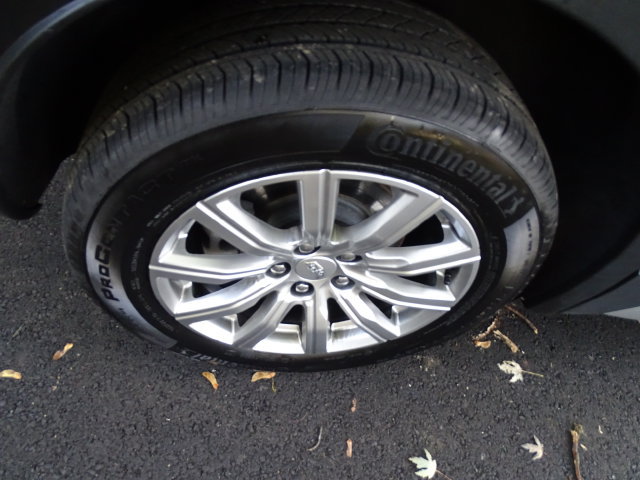 Certified 2023 Cadillac XT4 Premium Luxury AWD/4WD image 26
