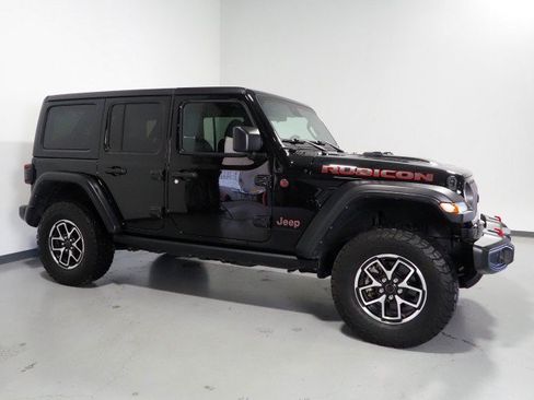 Used 2025 Jeep Wrangler 4WD Rubicon image 1