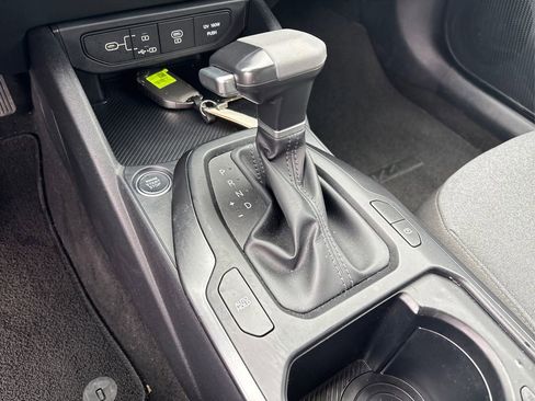 Used 2025 Kia K4 LXS image 30