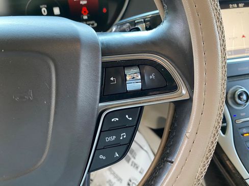 Used 2019 Lincoln Nautilus Reserve FWD image 55