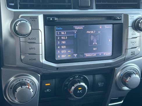 Used 2016 Toyota 4Runner SR5 AWD/4WD image 15