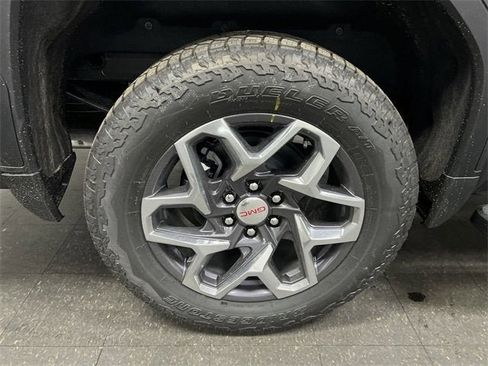 New 2026 GMC Sierra 1500 SLT w/ SLT Premium Plus Package image 33