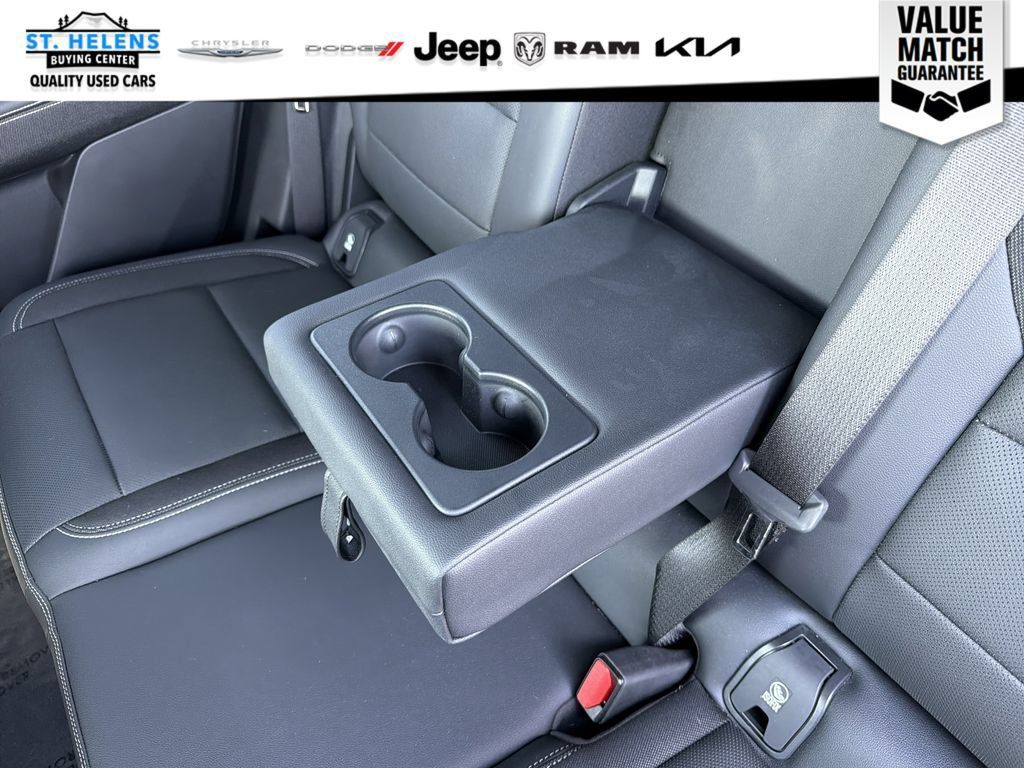 Used 2024 Chevrolet Blazer EV LT AWD/4WD image 16