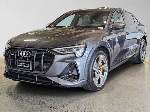 Used 2023 Audi e-tron Prestige w/ Prestige Package AWD/4WD image 7