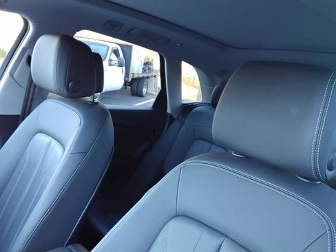Certified 2023 Audi Q5 2.0T Premium Plus w/ Premium Plus Package image 19