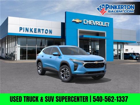 New 2025 Chevrolet Trax LT w/ Driver Confidence Package image 2