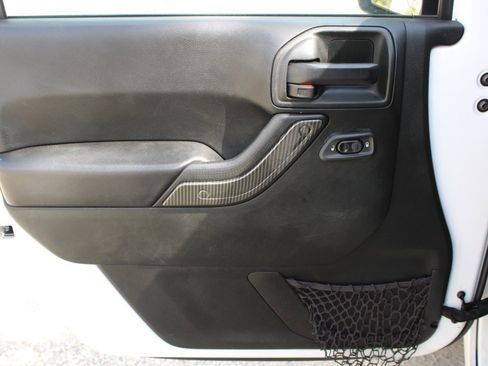 Used 2017 Jeep Wrangler Unlimited Sport w/ Quick Order Package 24S image 9