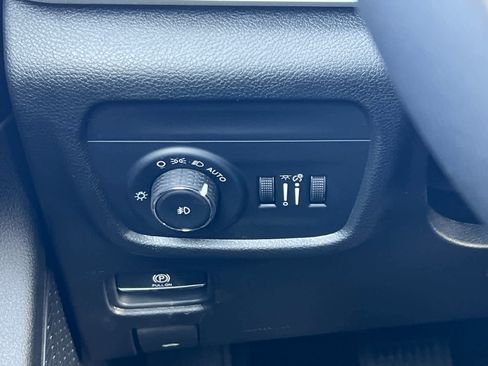 New 2025 Jeep Grand Cherokee L Limited w/ Black Appearance Package image 22