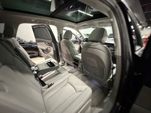 Used 2020 Audi Q7 3.0T Prestige AWD/4WD image 29