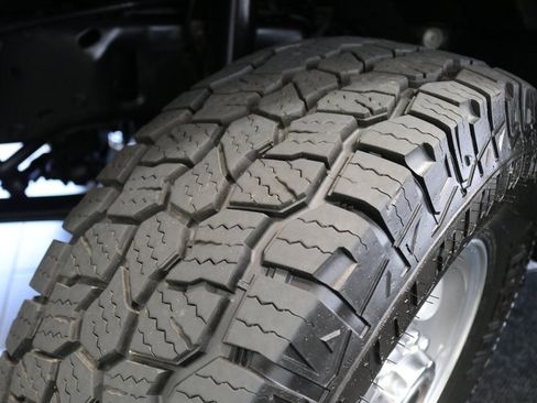 Used 2001 Ford F350 Lariat image 63