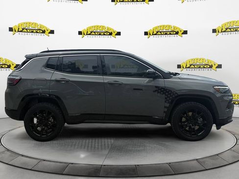 Used 2023 Jeep Compass Limited w/ Elite Group AWD/4WD image 6