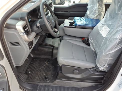 New 2026 Ford F250 XL w/ XL Chrome Package image 12
