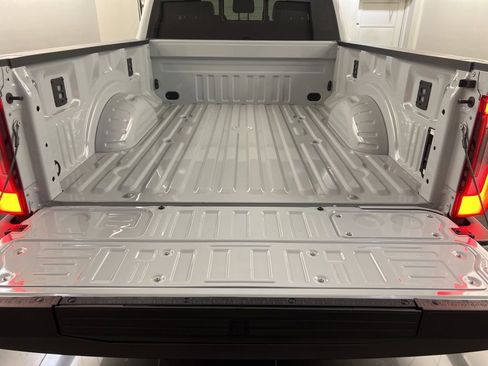 New 2026 Ford F250 Platinum image 41