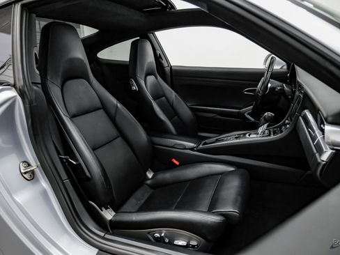 Used 2015 Porsche 911 Carrera image 46