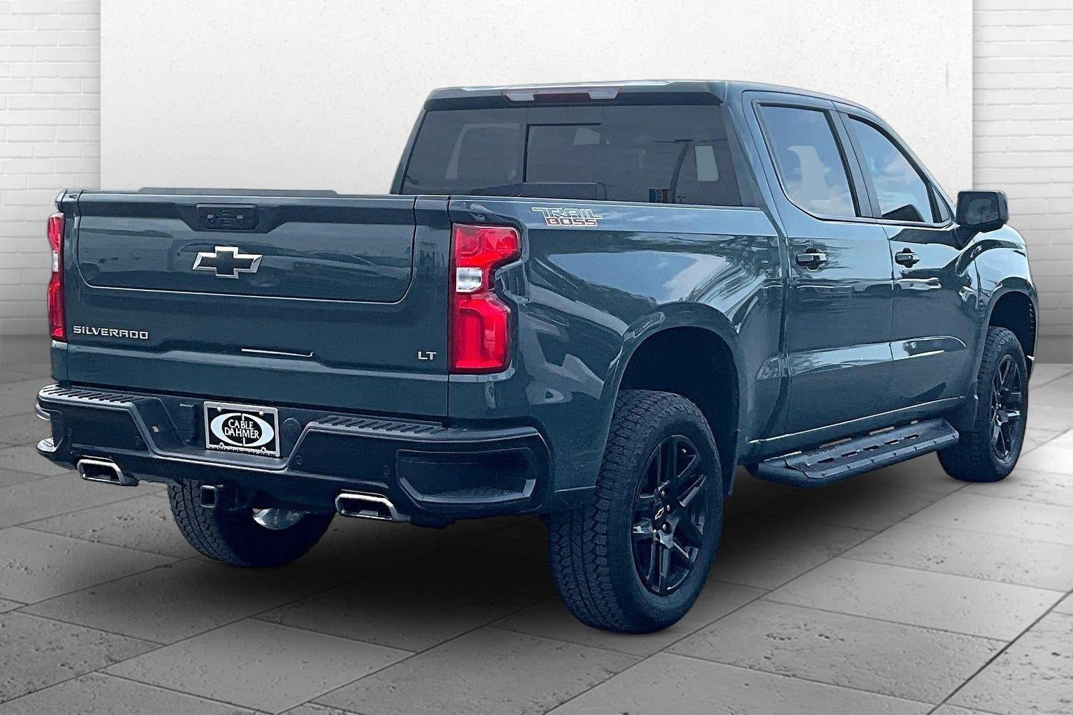 Used 2025 Chevrolet Silverado 1500 LT Trail Boss w/ LT Trail Boss Premium Package AWD/4WD image 14