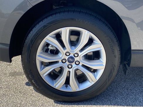 Used 2022 Ford Edge Titanium image 31