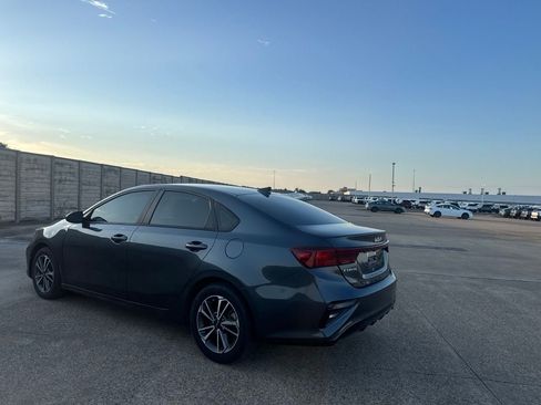 Used 2023 Kia Forte LXS FWD image 13