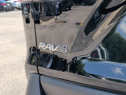 Used 2023 Toyota RAV4 Limited AWD/4WD image 12