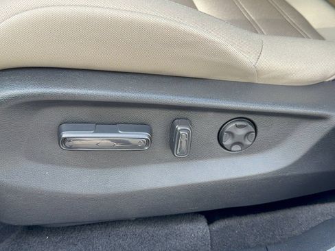 Used 2022 Honda CR-V EX image 15