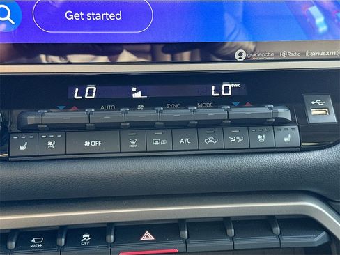 Used 2024 Toyota Tundra Limited image 16