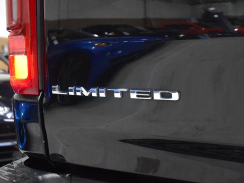 Used 2019 RAM 1500 Limited AWD/4WD image 13