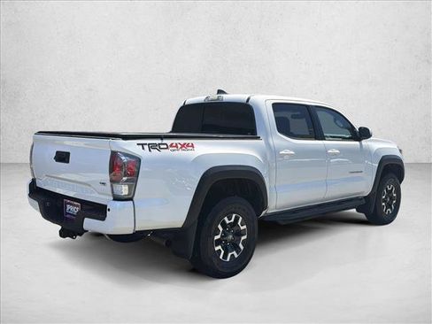 Used 2020 Toyota Tacoma TRD Off-Road w/ TRD Premium Off Road Package AWD/4WD image 5