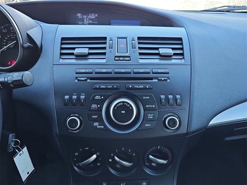 Used 2012 MAZDA MAZDA3 i Touring image 19