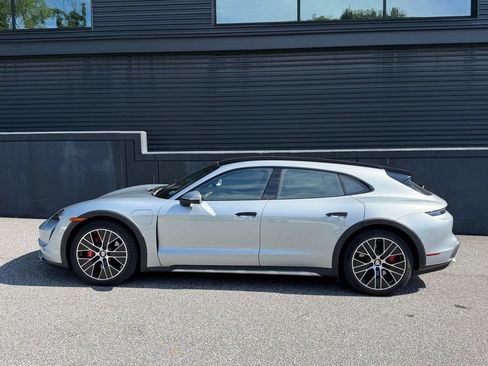 Certified 2022 Porsche Taycan 4S AWD/4WD image 2