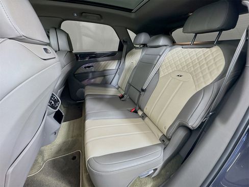Certified 2023 Bentley Bentayga image 25