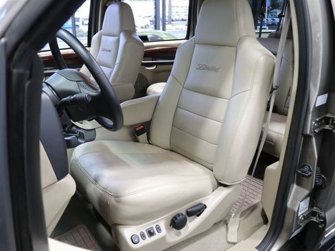 Used 2005 Ford Excursion Limited image 16