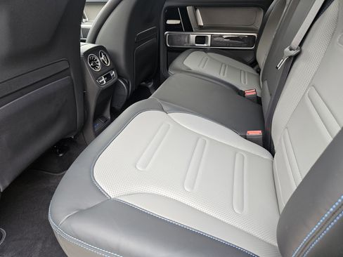 Certified 2025 Mercedes-Benz G 580 w/ EQ Technology image 29