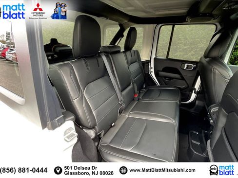 Used 2023 Jeep Wrangler Unlimited Sahara w/ Cold Weather Group image 28