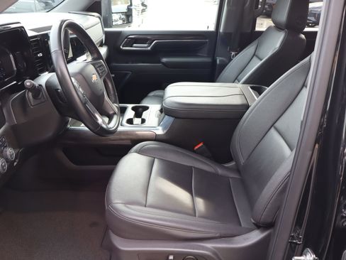 Used 2024 Chevrolet Silverado 3500 LTZ w/ LTZ Plus Package image 20