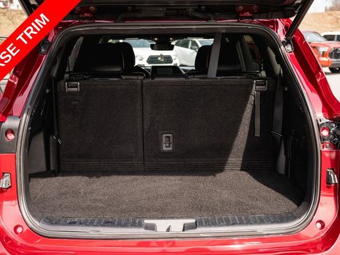 Used 2023 Toyota Highlander XSE FWD image 7