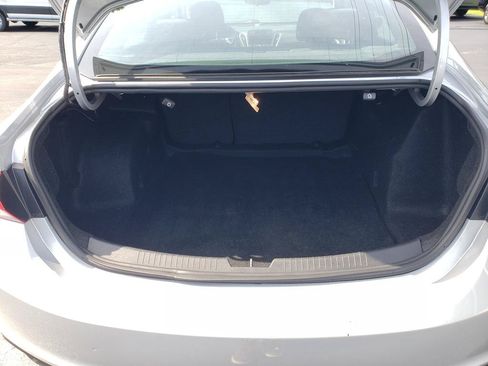 Used 2022 Chevrolet Malibu LT FWD image 7
